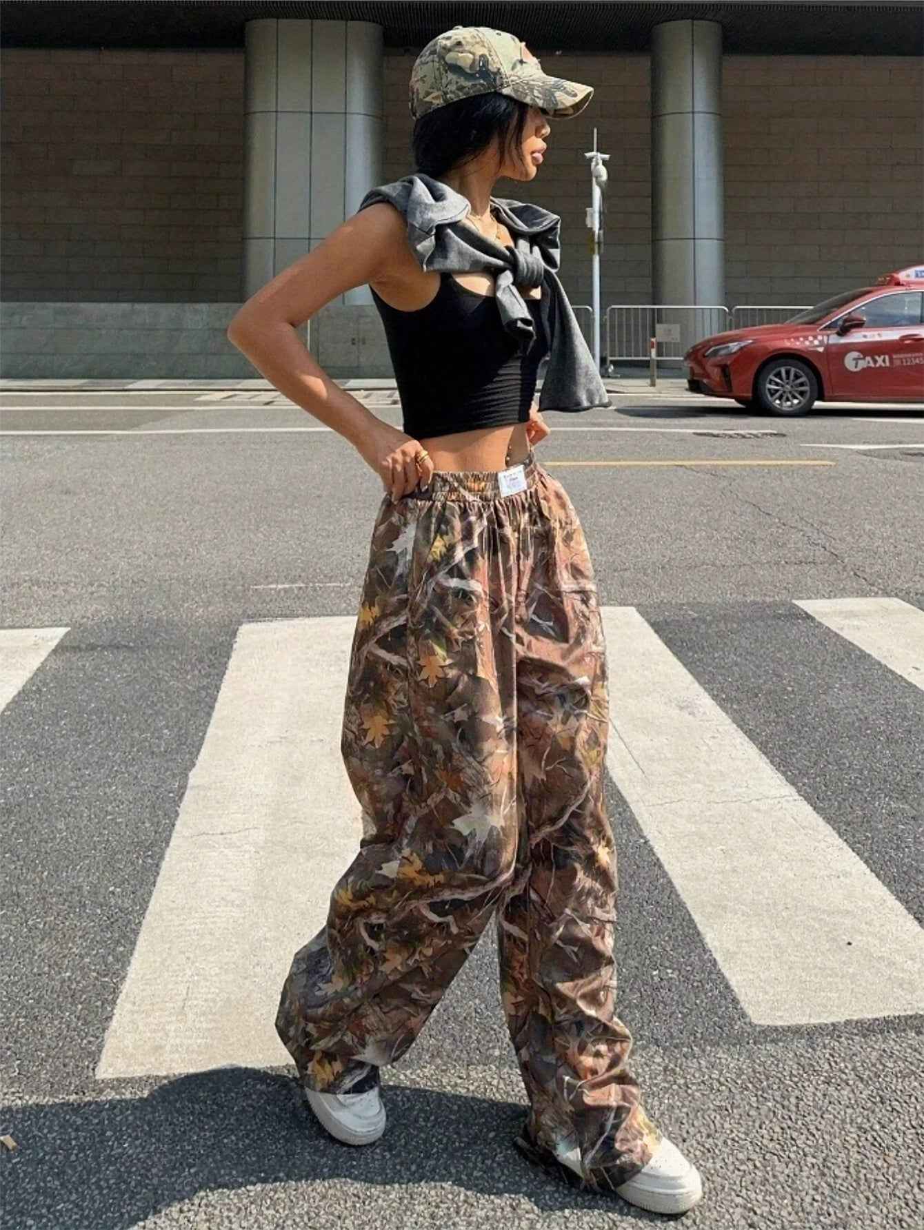 Womens Slim Camouflage Cargo Pants - OLD MONEY LEGACY