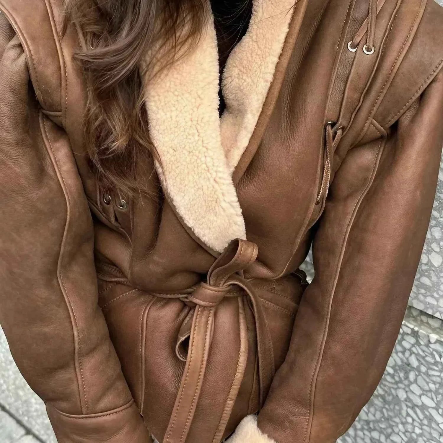 Warm Furry Leather Jacket | Women's Real Leather Winter Coat with Fox Fur Collar